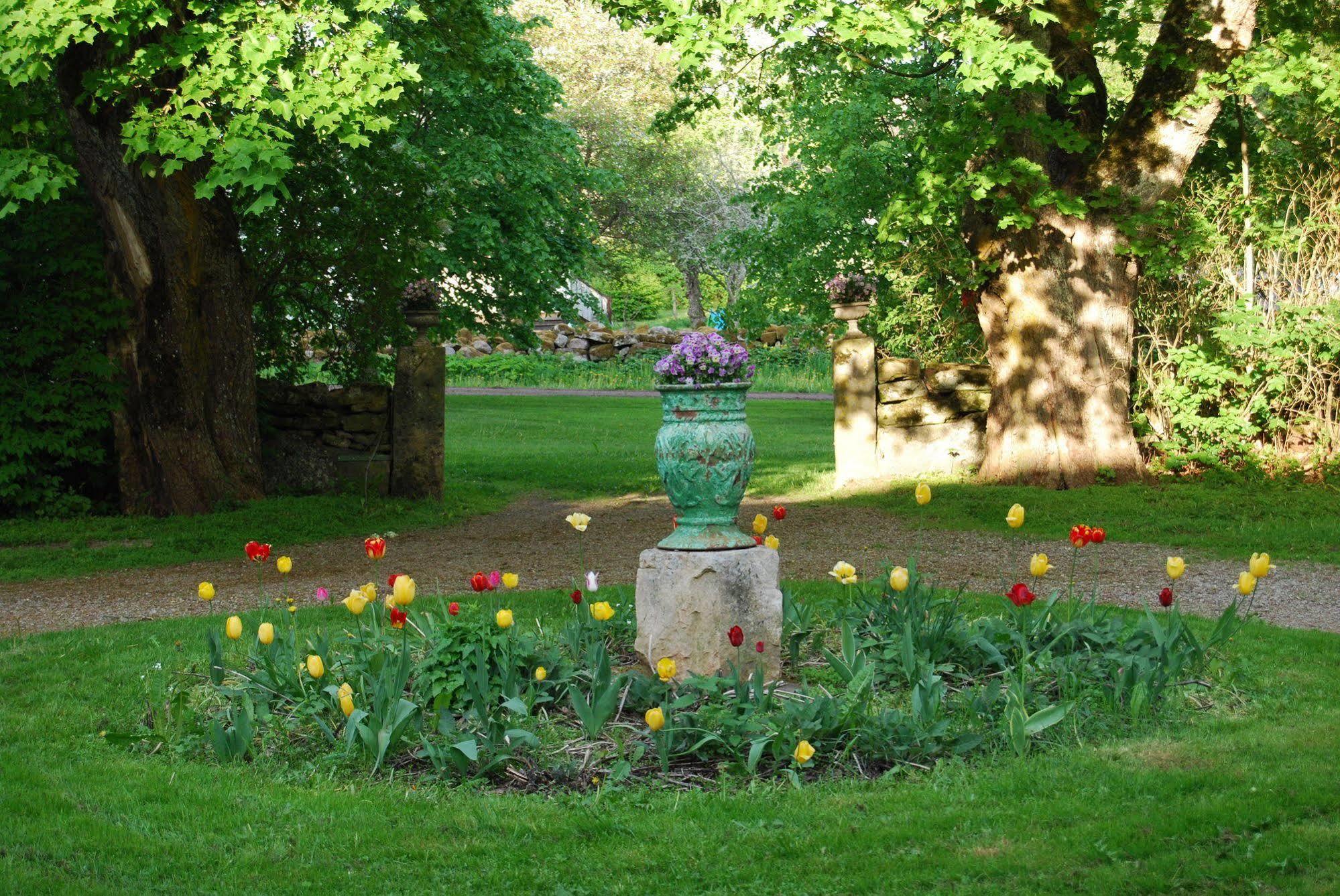 Naestegarden Bed & Breakfast Sätuna Zewnętrze zdjęcie